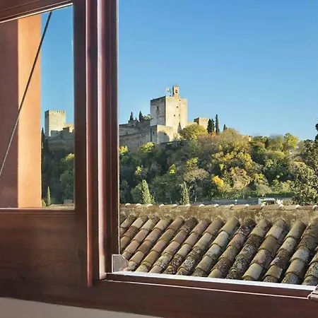 Luminous Alhambra View In Albayzín *